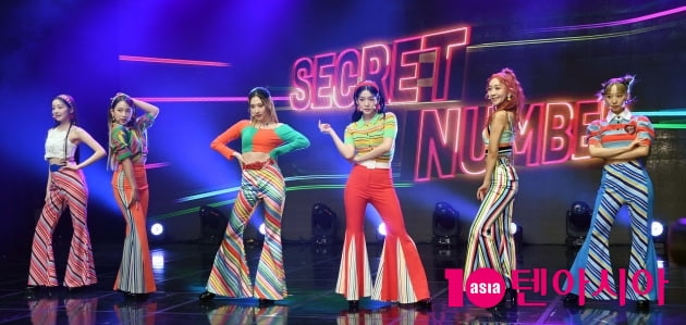 [TEN 포토] 시크릿넘버 '6명이 만든 '불토' 무대'