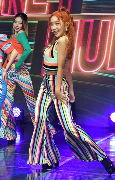 [TEN 포토] 시크릿넘버 민지 '복고 댄스'