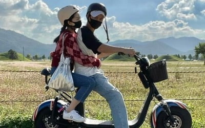 류이서, ♥전진 엉덩이를 '콕'…신혼 2년차다운 밀착 백허그 [TEN★]