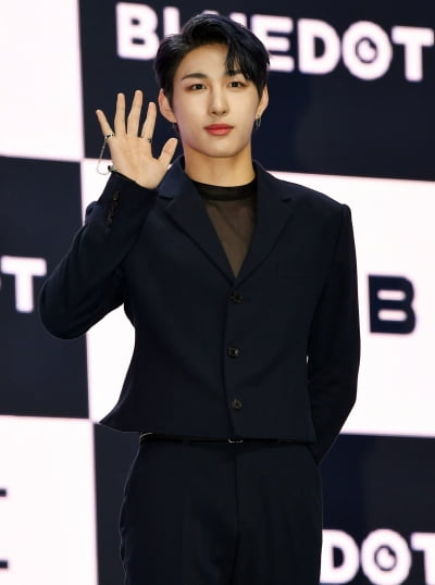 [TEN 포토] 저스트비 임지민 '듬직한 리더'