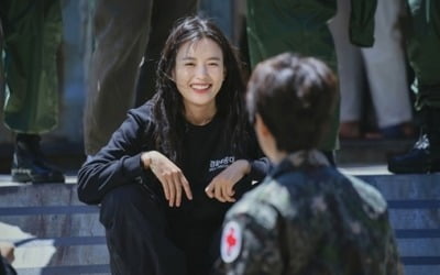 '해피니스' 한효주 "촬영장 분위기 좋아, 믿고 보는 조합"