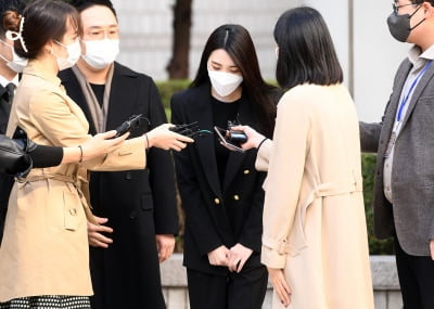 [TEN 포토] 음주운전 리지 '고개숙이며 사과'
