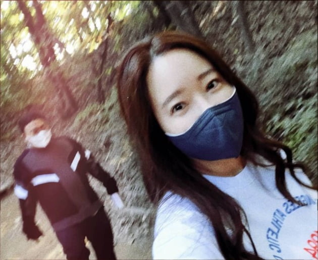 '백종원♥' 소유진, 서초동 공원에서 "9년째" 매일 만나는 동생과 아침 운동 [TEN★]