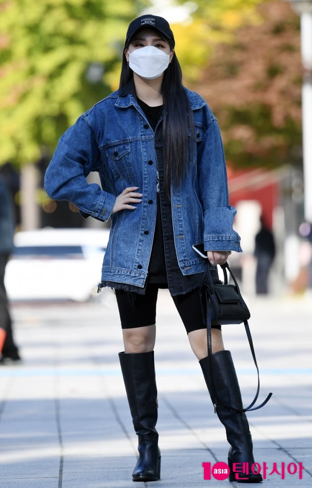 [TEN 포토] 에일리 '포즈는 당당하게'