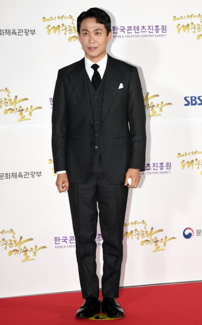 [TEN 포토] 오정세 '문화체육관광부장관 표창 수상'
