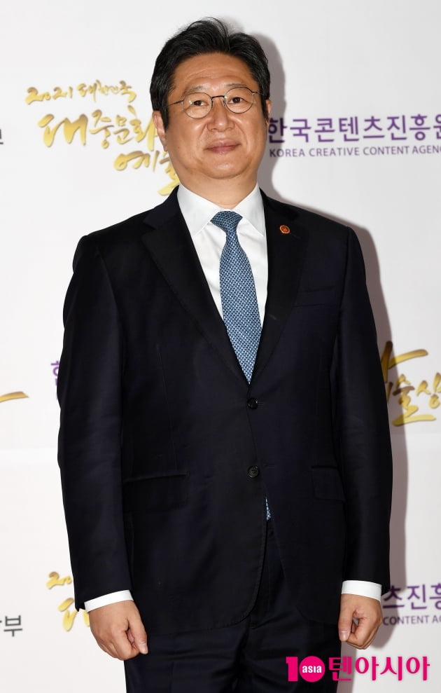 [TEN 포토]대중문화예술상 참석하는 문화체육관광부 장관 황희