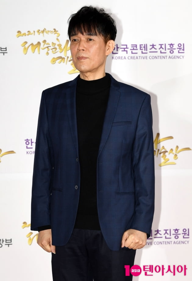 [TEN 포토]한국연주자협회 회장 함춘호 '시상자로 왔어요'