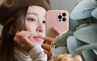 '박성광♥' 이솔이, "화가룩"으로 이룬 "미대의 꿈"…화가보단 모델 느낌 [TEN★]