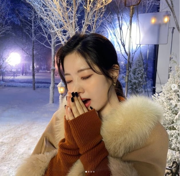 트와이스 다현, 추워요..성냥 하나만 사주세요[TEN★]