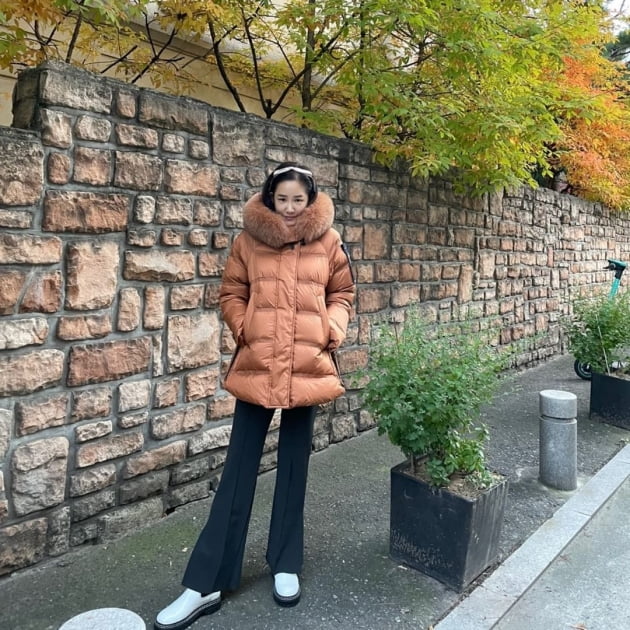 '오지호♥' 은보아, 패딩 후드에 쏙 들어가는 작은 얼굴…러블리 미소 [TEN★]