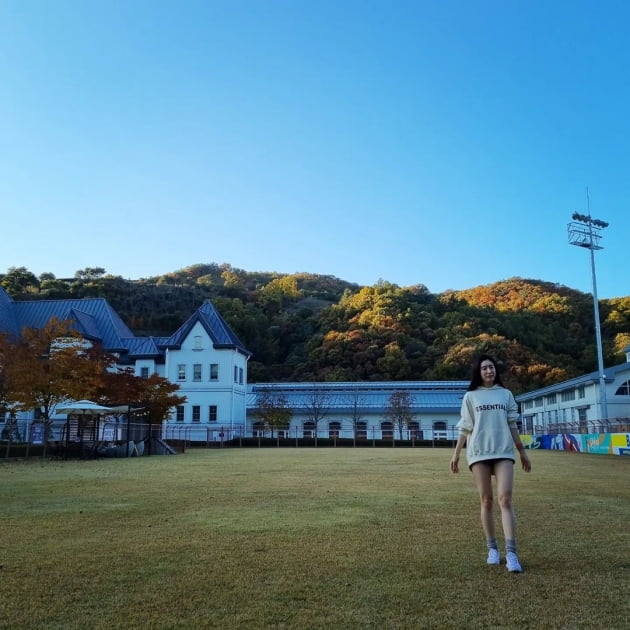 주진모♥민혜연, 유모차 끌고 리조트에서 "벌써 1년" 기념…"시밀러룩" [TEN★]