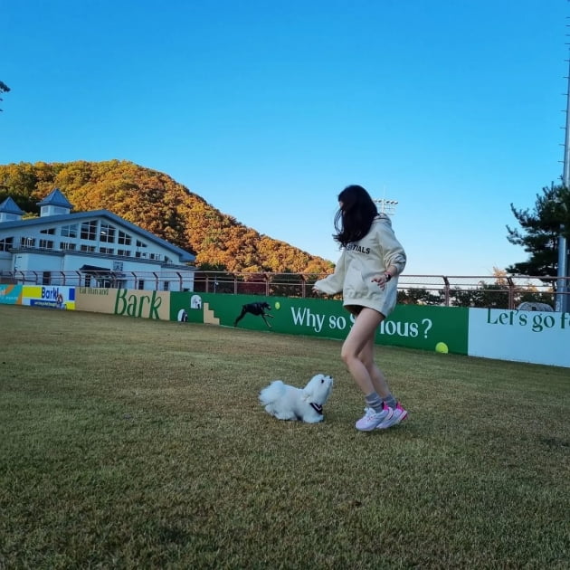 주진모♥민혜연, 유모차 끌고 리조트에서 "벌써 1년" 기념…"시밀러룩" [TEN★]