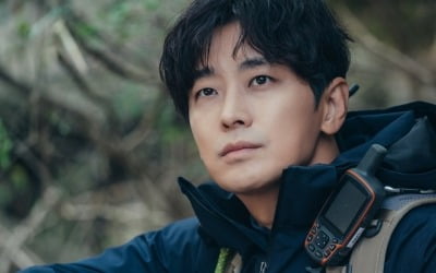 전지현X주지훈, 불법 굿판 단속 나선다…레인저 처절한 사투 예고 ('지리산')