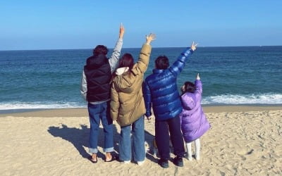 장동건♥고소영, 뒷모습마저 똑 닮은 아들·딸과 여행 "또 하나의 추억" [TEN★]