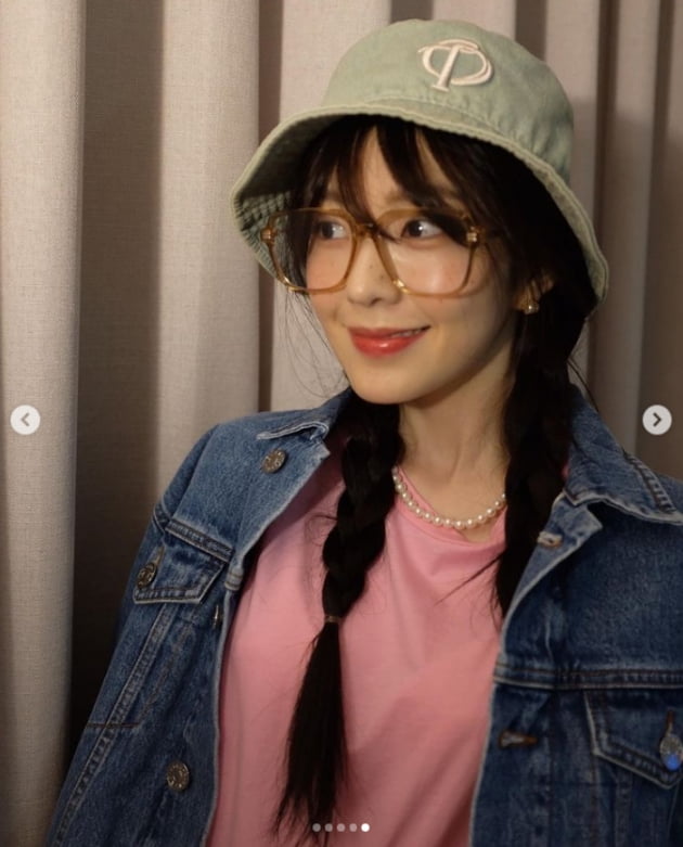 레드벨벳 아이린, 청청패션도 완벽하게 소화...양갈래 머리로 귀엽게[TEN★]