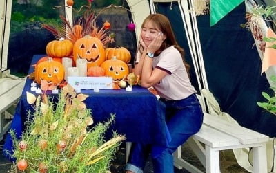 '이완♥' 이보미, 일본 리조트에서 럭셔리 핼로윈…'육해공' 요리가 한상 [TEN★]
