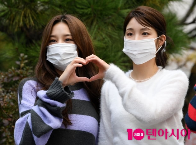 [TEN 포토] 라붐 솔빈-지엔 '이쁜애 옆에 또 이쁜애'