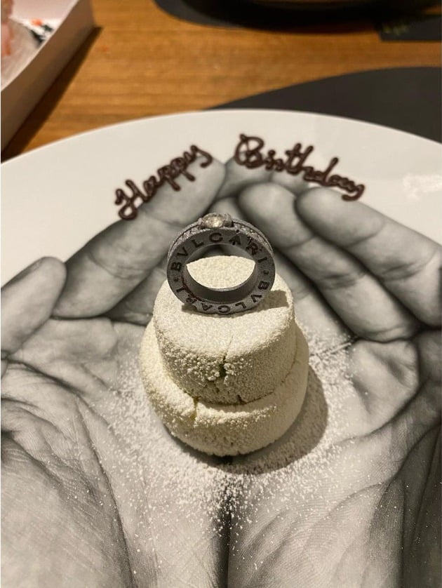 "my love"…'기성용♥' 한혜진, 생일에 명품 B사 반지 디저트 "진짜 같은" [TEN★]