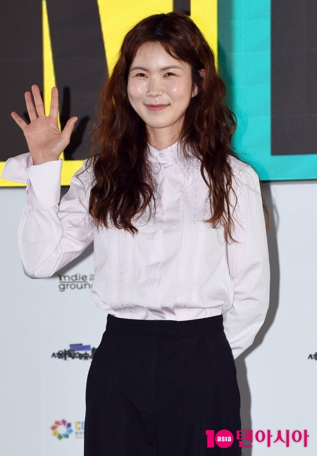 [TEN 포토] 공민정 '반가워요'