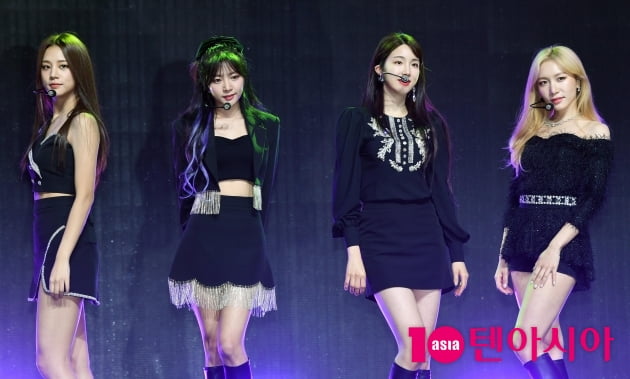 [TEN 포토] 라붐 "상상더하기 인기 7년 노력이 헛되지 않았다"