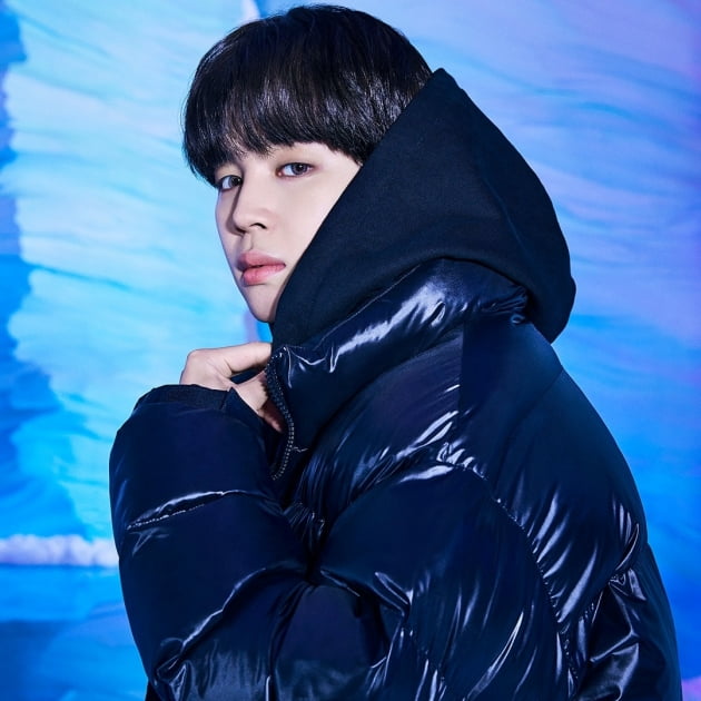 방탄소년단 지민, 10대도 울고갈 초동안 美…'꾸안꾸' 올블랙 윈터룩