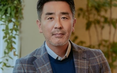 [TEN인터뷰] '장르만 로맨스' 류승룡 "내 필모 방점…일상적 인물 연기 두려움 극복"