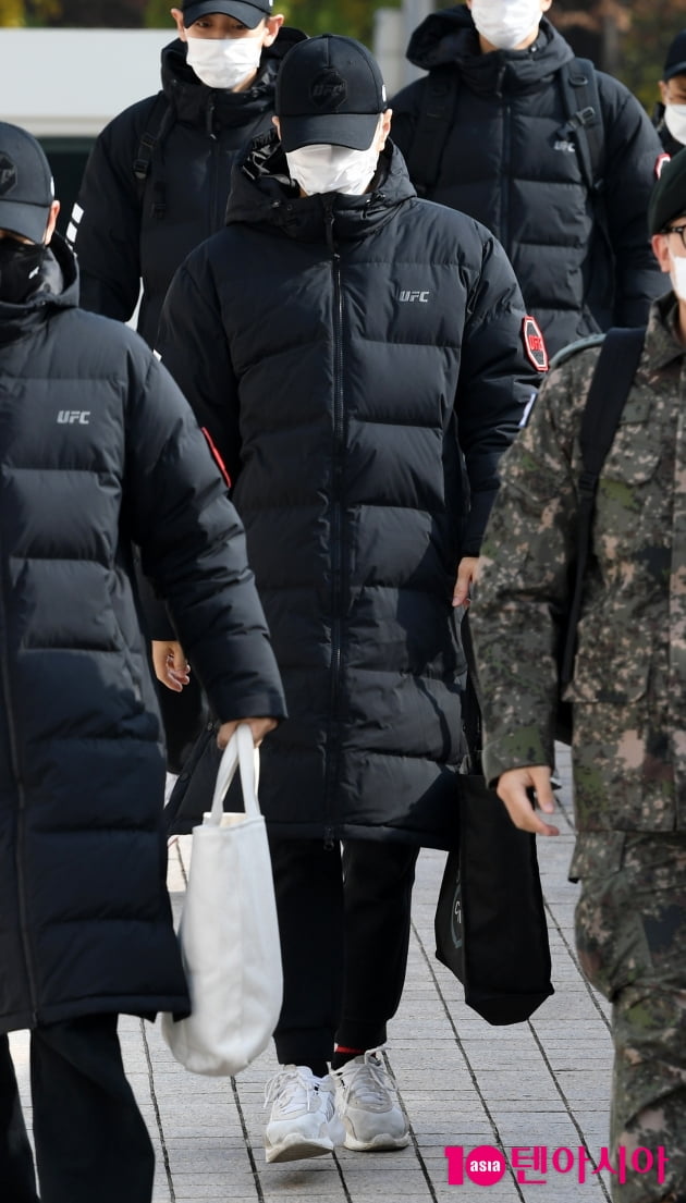 [TEN 포토] 인피니트 엘 '오늘도 열일중'