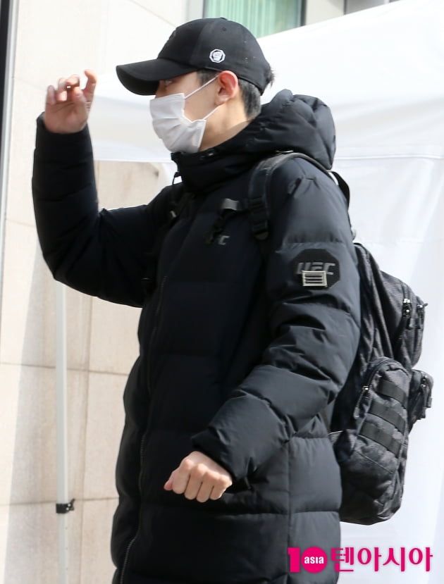 [TEN 포토] 엑소 찬열 '어느쪽으로 봐도 잘생김'