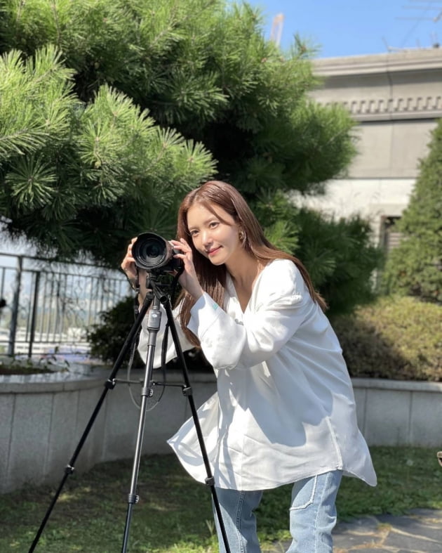 '백도빈♥' 정시아, "옥상에서" 오늘은 모델 아닌 포토그래퍼…"유일한 해방타운" [TEN★]