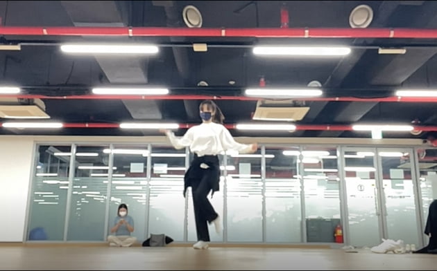 [TEN피플] '짧은대본' 조현정 "내일은 아이유처럼, 봉준호 감독님과 함께하는 그날까지"