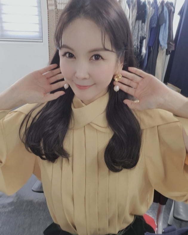 '♥한방병원장 사모님' 장영란, 대표 됐네…명패 들고 눈웃음 [TEN★]
