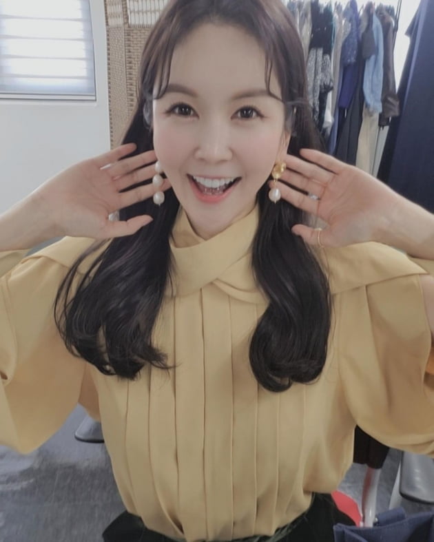 '♥한방병원장 사모님' 장영란, 대표 됐네…명패 들고 눈웃음 [TEN★]