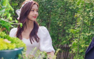 지현우♥이세희, 눈부신 턱시도·웨딩드레스 자태 ('신사와 아가씨')