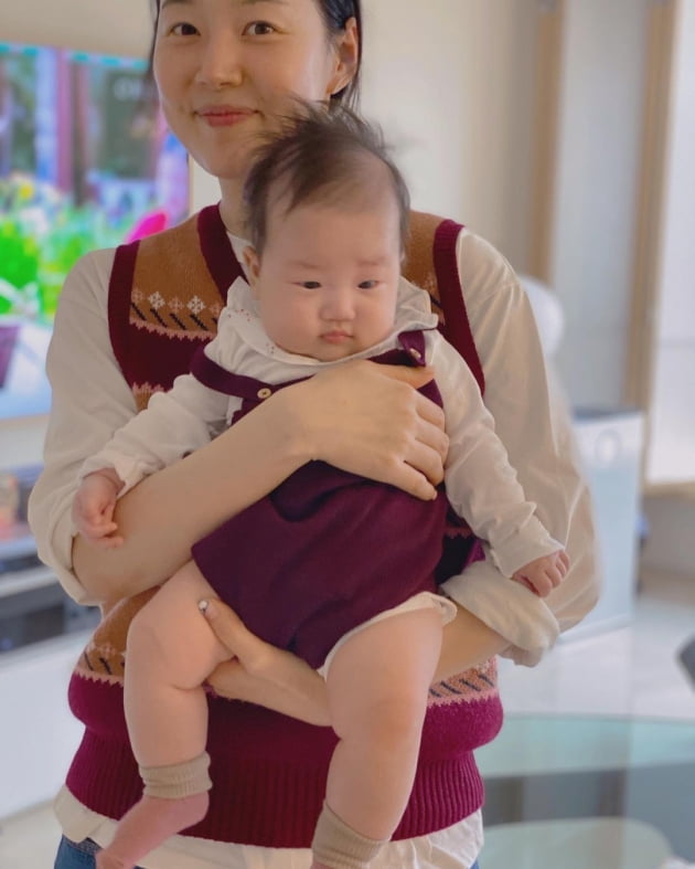 '검사♥' 한지혜 "윤슬이 첫 가을, 커플룩"…성유리도 부러워하는 모녀 [TEN★]