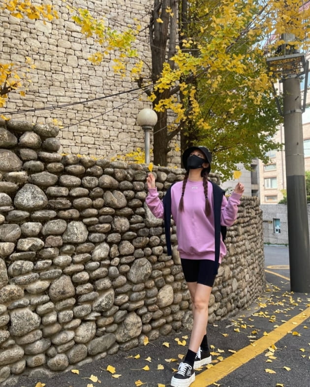 '백윤식 며느리' 정시아, 동네산책 중 "♥백도빈이 찍어준 사진, 처음으로 맘에 들어" [TEN★]