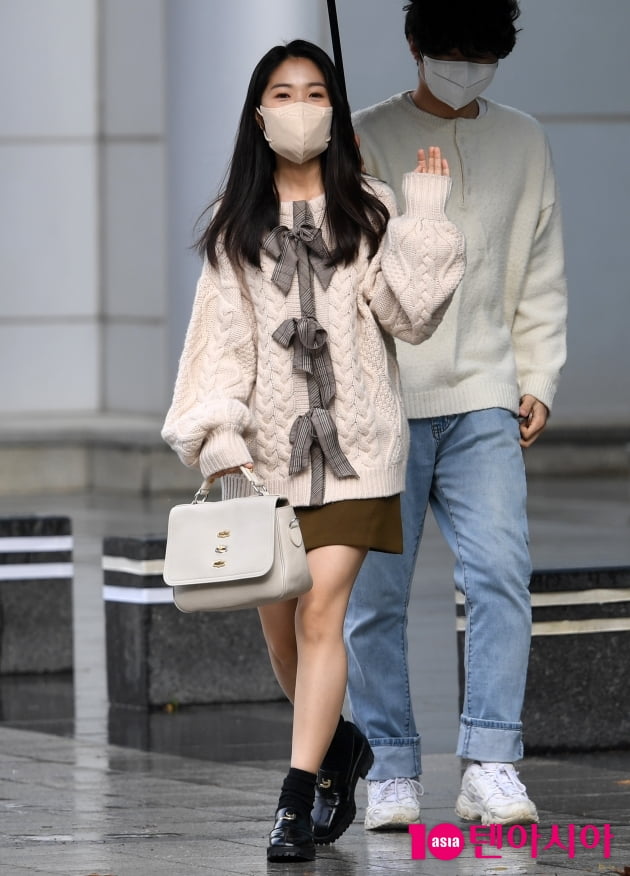 [TEN 포토] 김혜윤 '작심하고 꾸민 패션'