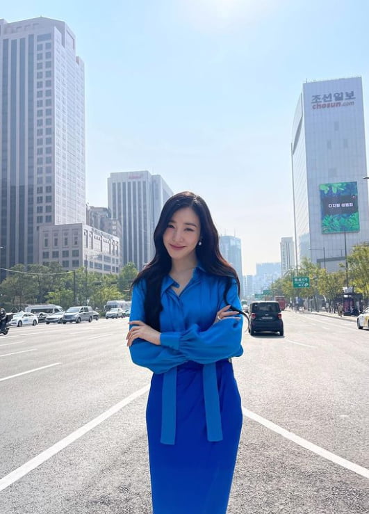 티파니 영, 광화문 밝힌 빛나는 미소…심쿵 유발자  [TEN★]