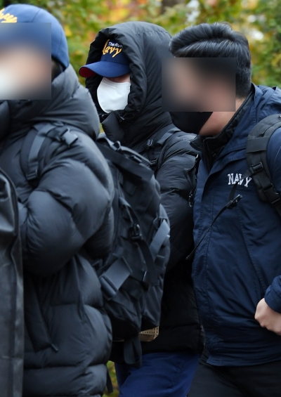[TEN 포토] 병장 박보검 '철통보안속에....'