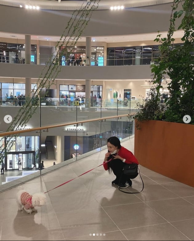 브레이브걸스 은지, 왕눈좌의 예쁨 장착한 맑은 미소...화려한 외출[TEN★]
