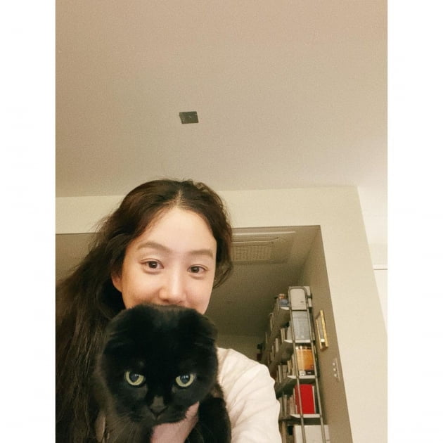 배우 정려원/ 사진=인스타그램