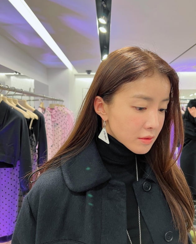 '사업가♥' 이시영, "반짝반짝" 명품 P사 신상으로 온몸 도배…상표도 붙어있네 [TEN★]
