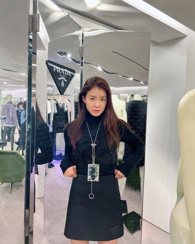 '사업가♥' 이시영, "반짝반짝" 명품 P사 신상으로 온몸 도배…상표도 붙어있네 [TEN★]
