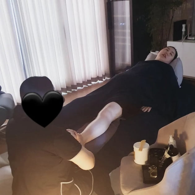 '5살 연상♥' 황신영, 삼둥이 출산 후 출장마사지 호강 "매일 받으면 좋겠네" [TEN★]