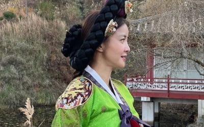 '사업가♥' 이시영, 궁녀에서 중전으로 신분 수직 상승 "재밌고 행복" [TEN★]