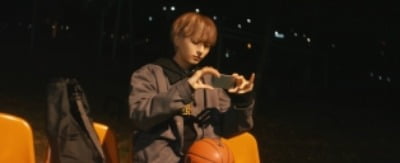 'JYP 新 그룹' 엑스디너리 히어로즈, 멤버 오드 공개..미지의 존재 궁금증 UP