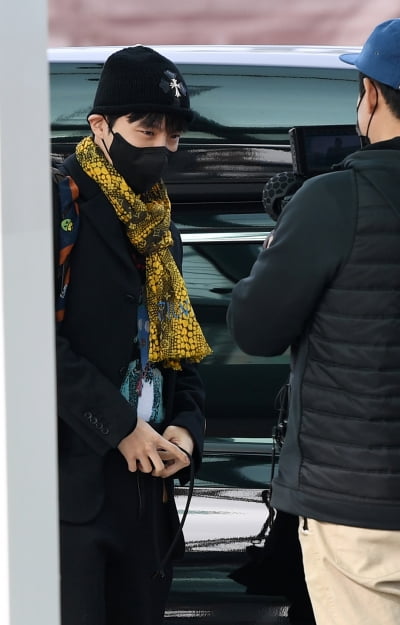 [TEN 포토] 방탄소년단 제이홉 '카메라 마사지중...'