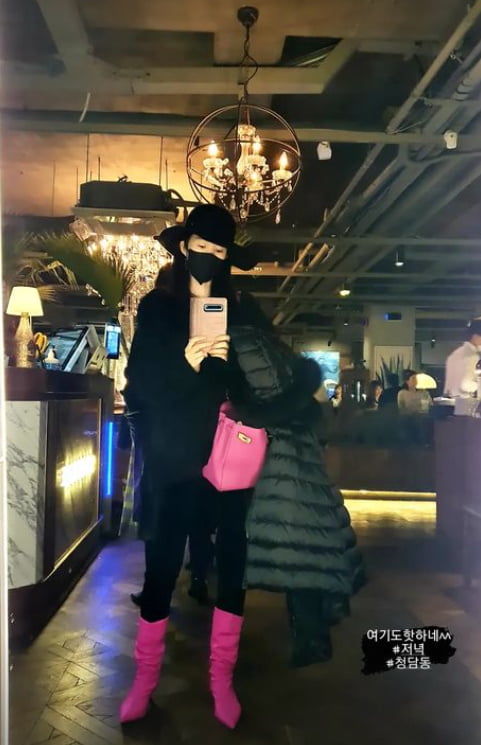 '태국재벌♥' 신주아, 핫한 동네에서 핫핑크 부츠·명품백으로 시선집중[TEN★]