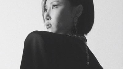 화사, 시크+세련된 비주얼