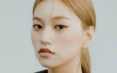 [공식] 위키미키 김도연, 손등 골절 추가 확인 "충분한 휴식...일부 스케줄 불참"