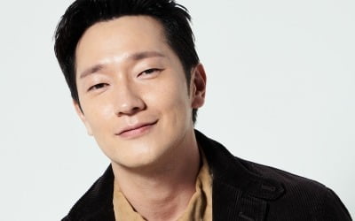 '연애 빠진 로맨스' 손석구 "심심해서 연기스쿨 검색…허송세월 보내다 배우 됐다" [인터뷰②]